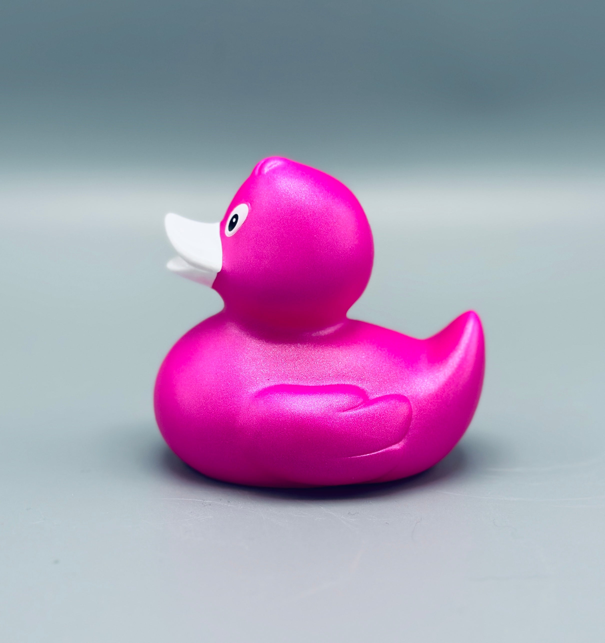 Metallic Hot Pink Duck