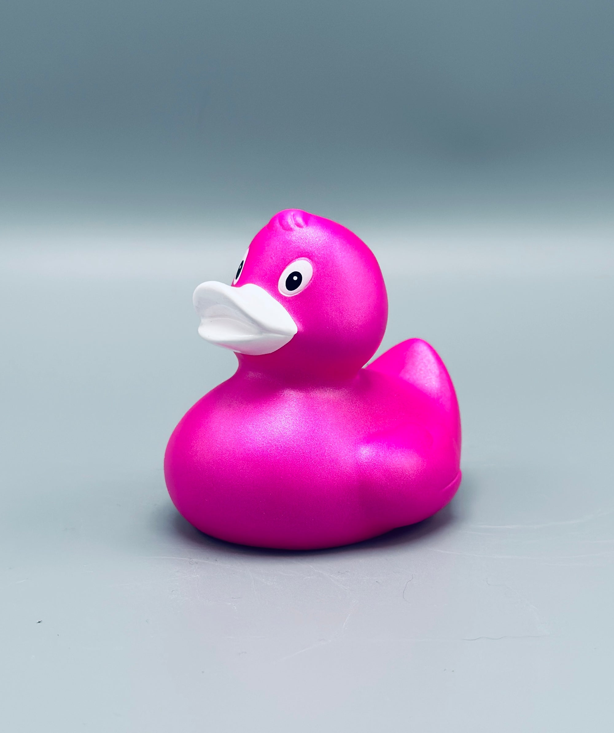Metallic Hot Pink Duck