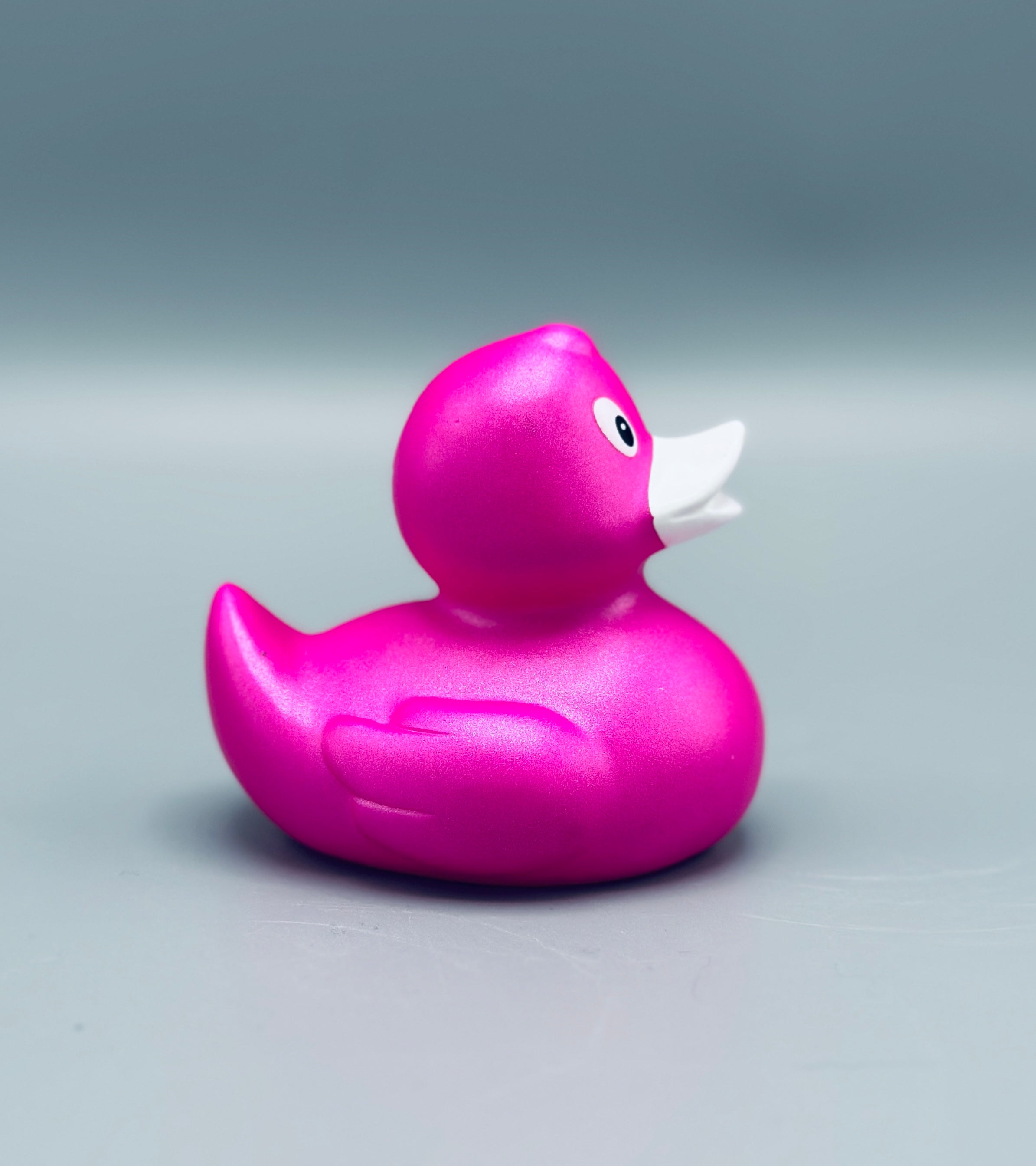 Metallic Hot Pink Duck